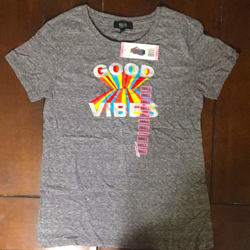 “Good Vibes” Graphic Design T-Shirt